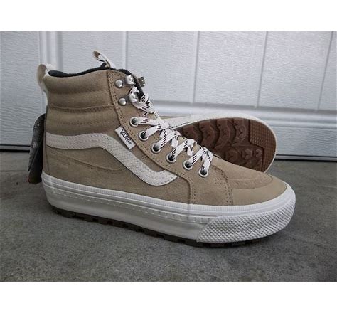 Vans Sk8-Hi Waterproof Insulated Unisex Shoe