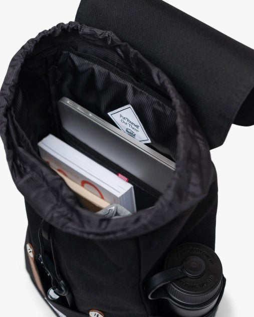 Herschel Retreat™ Backpack | Small - 17L